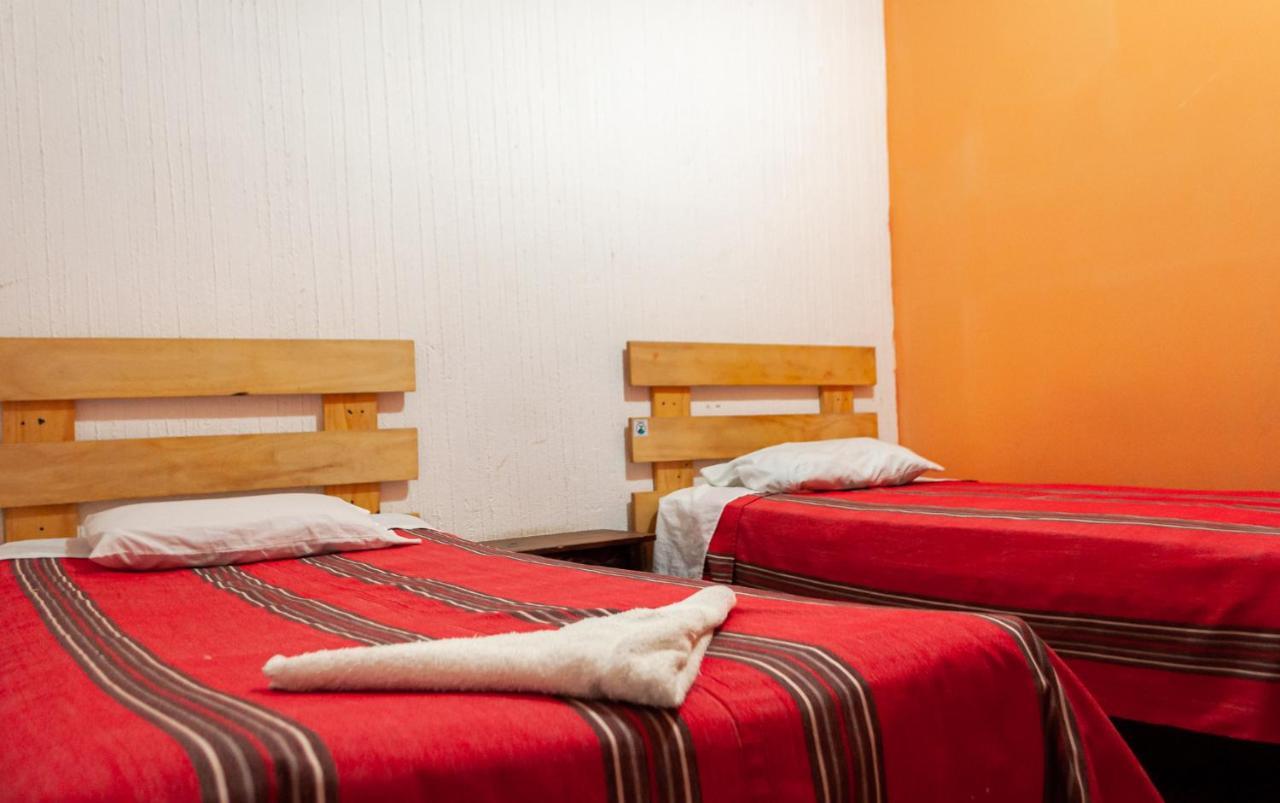 Victorias Hotel Panajachel Buitenkant foto